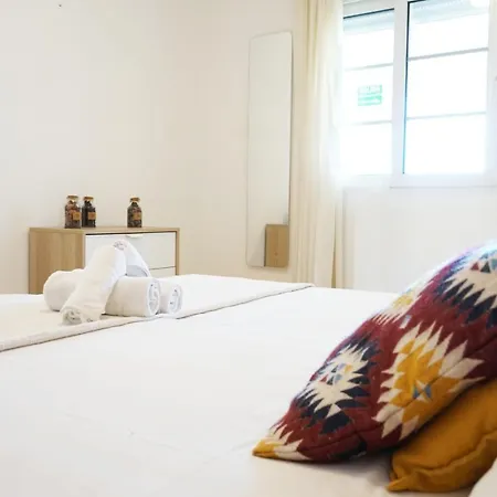 Book It Ogisaka Garden Apartment